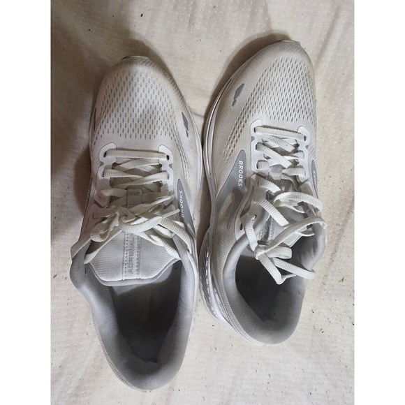 Brooks Adrenaline GTS 23 Mens 11 White Grey Running Shoes 1203811B104 main image 6